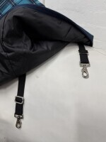 AXIOM 1800D BLUE CHECK/NAVY 220GM NECK RUG
