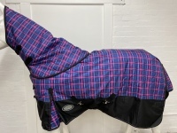 AXIOM 1800D BALLISTIC RED TARTAN/BLACK 300g HORSE RUG w/h DETACHABLE NECK